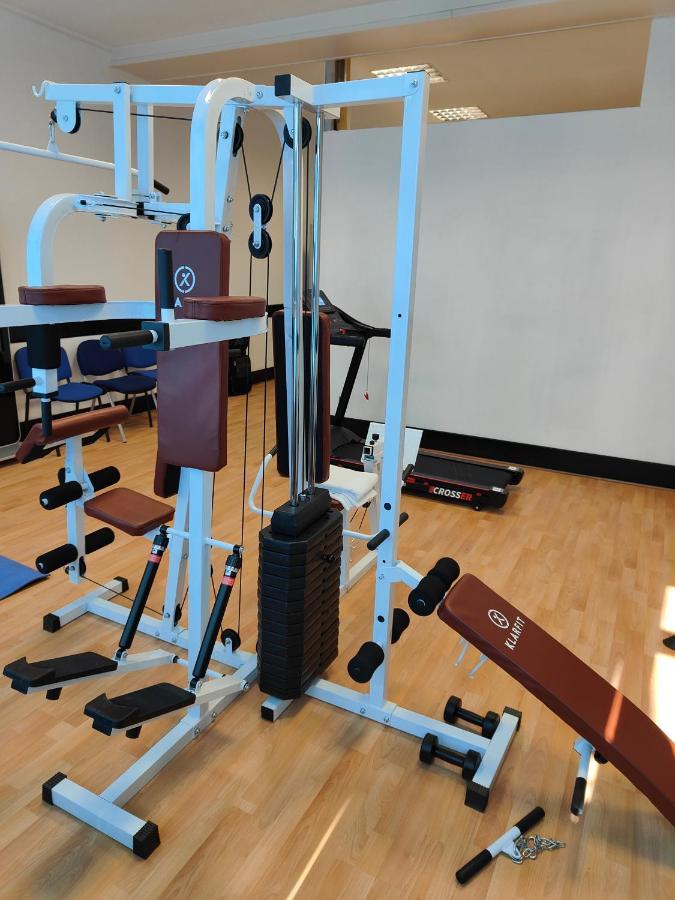 Hotel Terminus - Pizzeria Pizz'A Gogo - Salle De Sport - Face A La Gare لون-لو-سونييه المظهر الخارجي الصورة